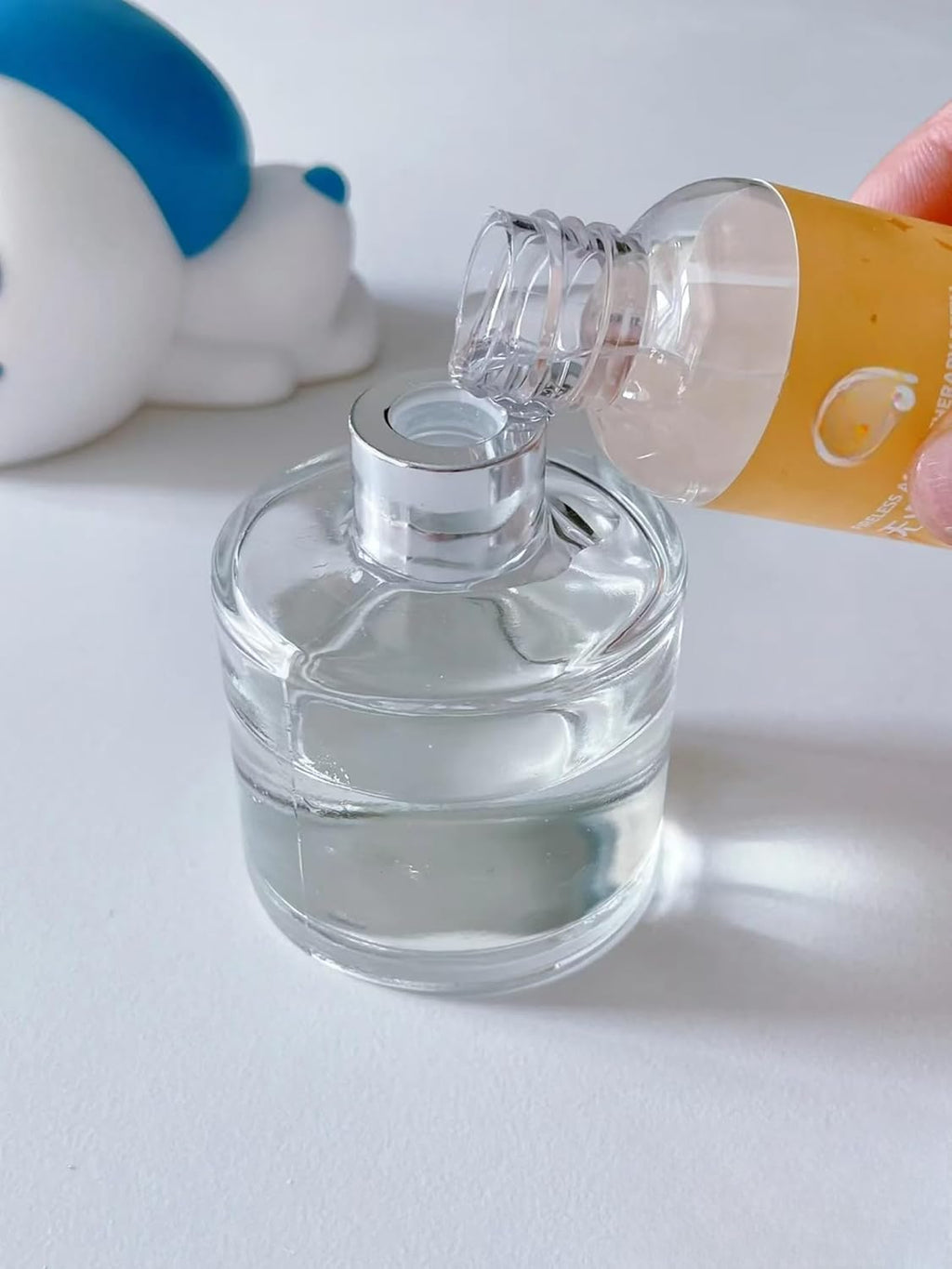 2 PCS Reed Diffuser Bottles Empty, 10Pcs Reed Diffuser Stick, Diffuser Bottle Capacity 50ml (1.7oz)