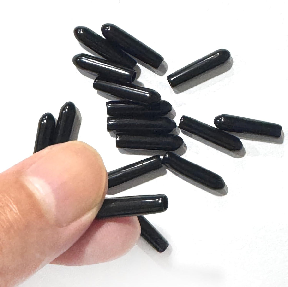 uxcell 20pcs Rubber End Caps 2.5mm ID Vinyl Round Tube Bolt Cap Cover Thread Protectors Black