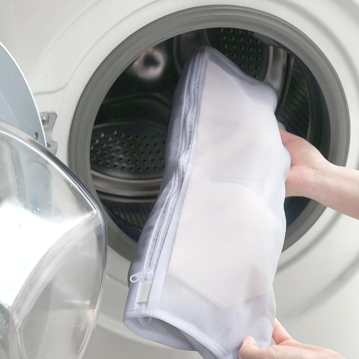Bra laundry bags for washing machine, 1pc, Holds 4 D-F cups sizes, Cleans, Drys, Storage and