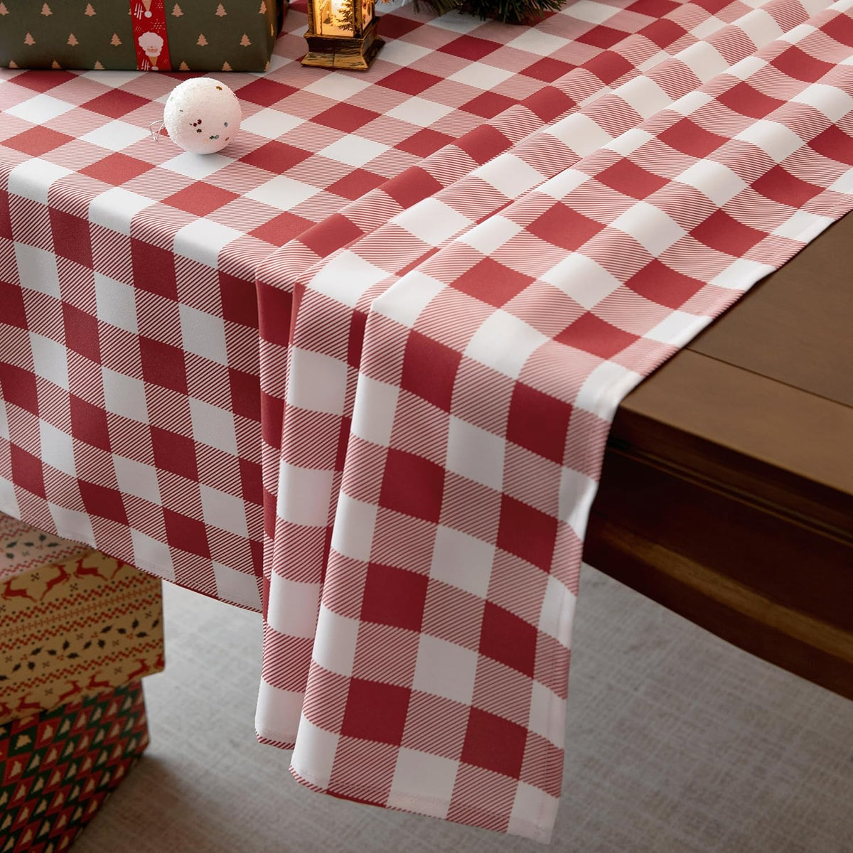 Classic Gingham Tablecloth Fabric - Oblong 58x120 Water Resistant Chequered Pattern Table Cloth for