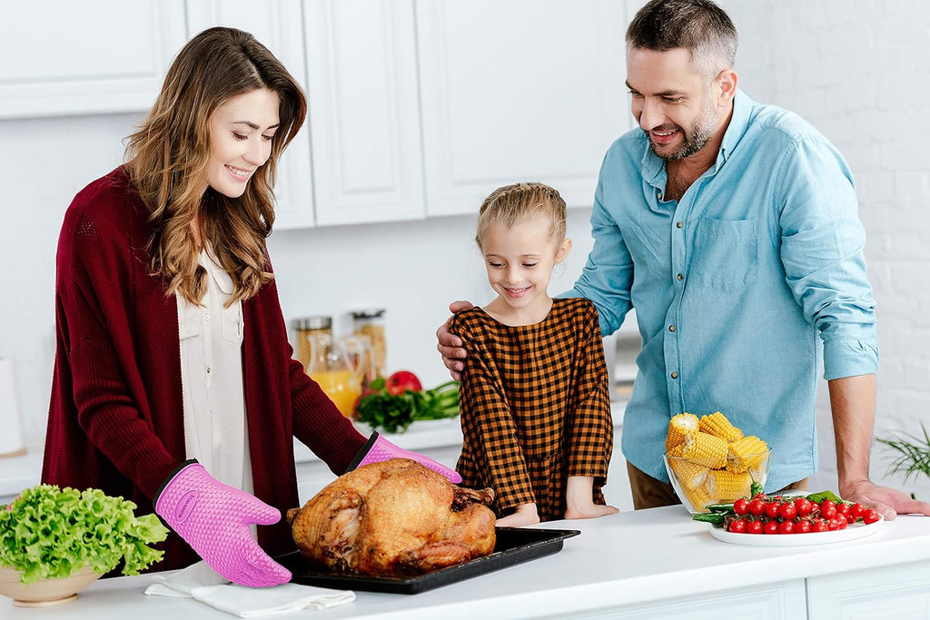 KITCHEN PERFECTION Silicone Smoker Oven Gloves -Extreme Heat Resistant BBQ Gloves-Handle Hot Food