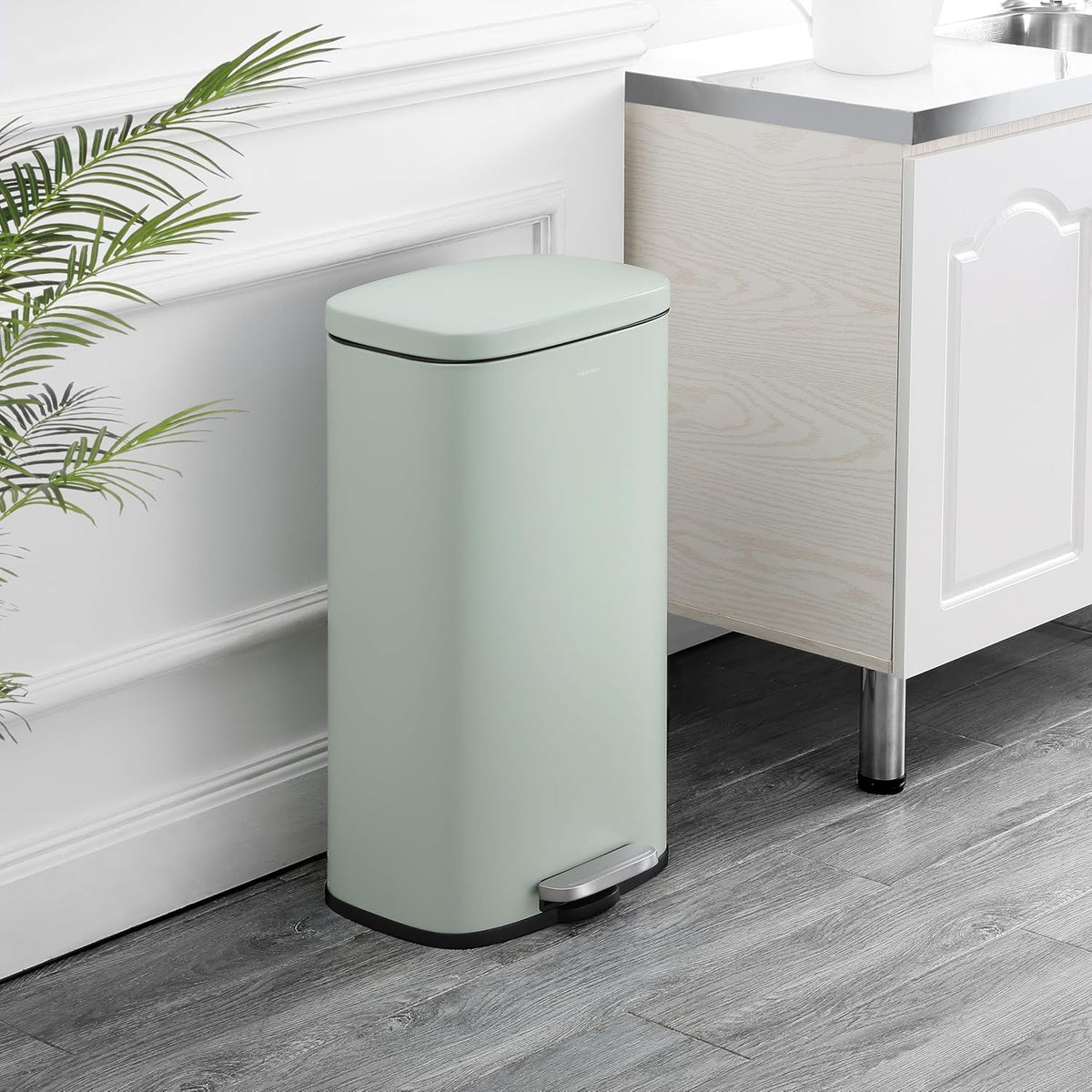 happimess HPM1011H Curtis 8-Gallon Step-Open Trash Can, Fingerprint Resistant, Modern, Minimalistic